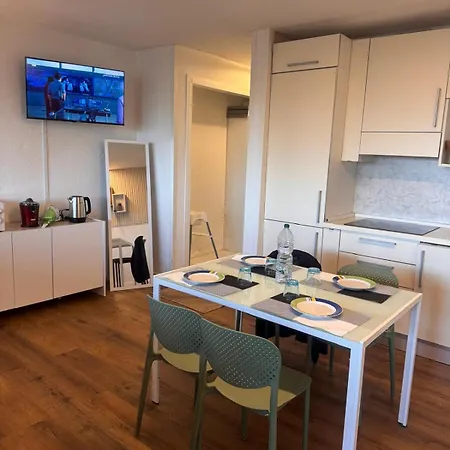 Apartment 25-31 Agosto Promozione! 4 Posti Letto - Terrazza Vista Mare - Porto Rotondo Vicino Al Mare - Wifi - Parcheggio Gratuito *